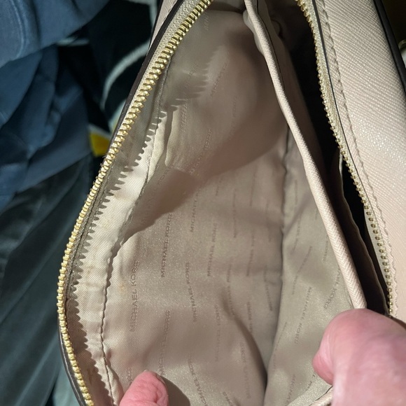 MICHAEL KORS JET SET Pink and Gold Crossbody Bag - Picture 4 of 7